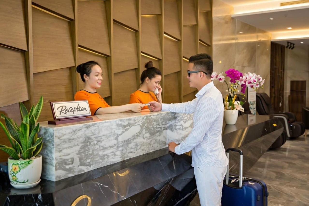 Bliss Luxury Hotel Da Nang Exterior foto